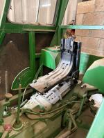 JOHN DEERE 2030 2WD TRACTOR (S/R) - 6