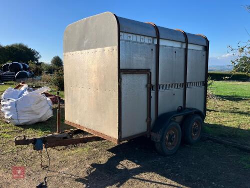 8' LIVESTOCK TRAILER