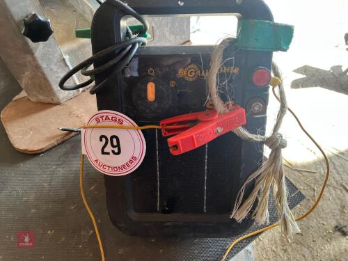 GALLAGHER S16 SOLAR ELECTRIC FENCER (29)