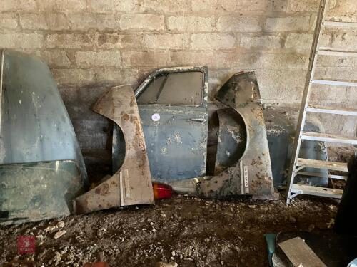 MIXED ROVER 90 AND OTHER CAR PANELS (21)