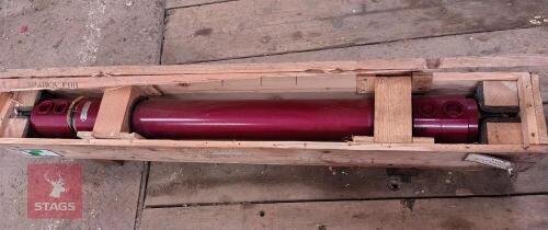 3 X LARGE HYDRAULIC RAMS