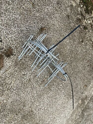 7 GALVANISED BUCKET RINGS