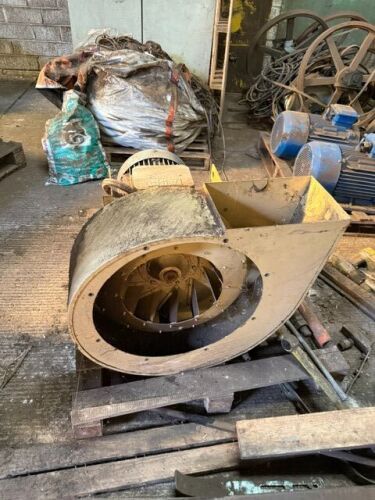 EXTRACTOR FAN