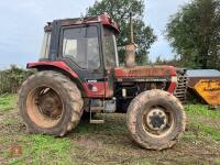 CASE INTERNATIONAL 895 4WD TRACTOR - 8