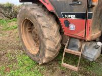 CASE INTERNATIONAL 895 4WD TRACTOR - 10
