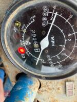 1982 FORD 1900 4WD TRACTOR - 11