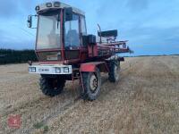 BATEMAN HI-LO SELF PROPELLED SPRAYER
