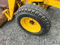 1974 JOHN DEERE 400A BACKHOE DIGGER - 34