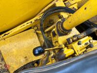 1974 JOHN DEERE 400A BACKHOE DIGGER - 68
