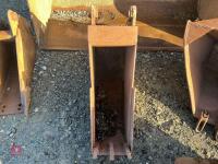 1974 JOHN DEERE 400A BACKHOE DIGGER - 84