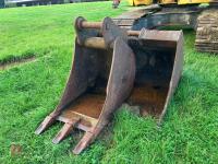 2013 KOMATSU PC138US 14T EXCAVATOR - 11