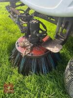 2007 ROAD SWEEPER (S/R) - 6