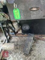 2007 ROAD SWEEPER (S/R) - 13