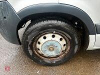 2008 VAUXHALL MANOVO 3.5T HORSE LORRY - 2
