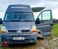 2004 RENAULT MASTER 3.5T HORSE VAN - 4