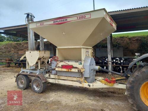 2016 KC1250 BRUISER ROLLER MILL