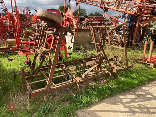 KVERNELAND TRIPLE K CULTIVATOR