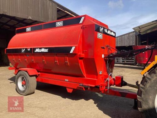 2013 HI SPEC SUPER 16 MIXMAX MIXER WAGON