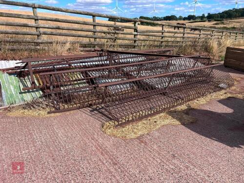 4 WALL MOUNTED HAY RACKS