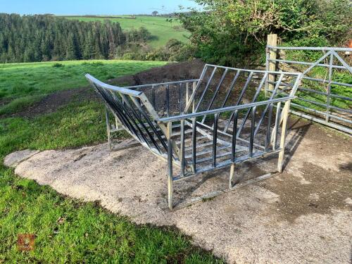 GALVANISED CRADLE SHEEP FEEDER