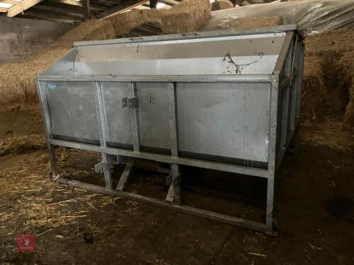 MVF GALVANISED CALF CREEP FEEDER (B)