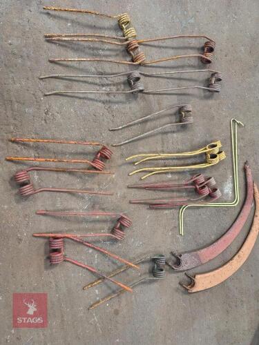 LRG QTY OF PICK UP TINES