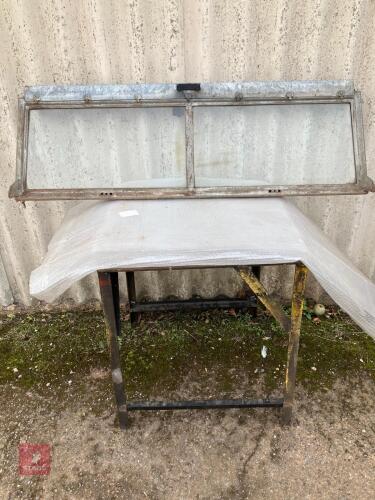 LAND ROVER SERIES 2 WINDSCREEN (S/R)