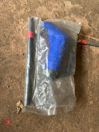AD BLUE BARREL PUMP