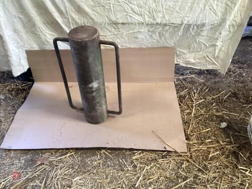 HAND HELD HEAVY DUTY POST KNOCKER