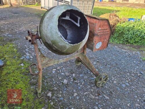 CEMENT MIXER