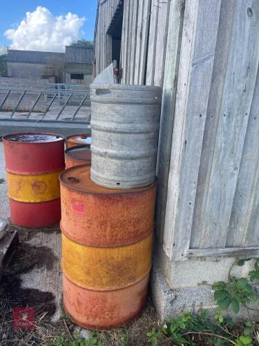 4 OIL DRUMS & 1 BEER KEG