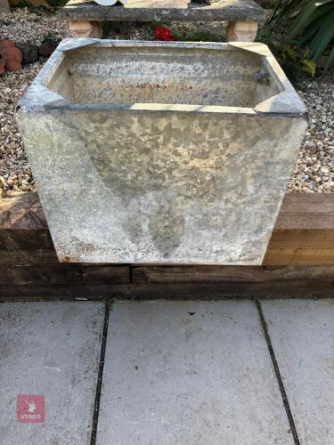 GALVANISED WATER TANK