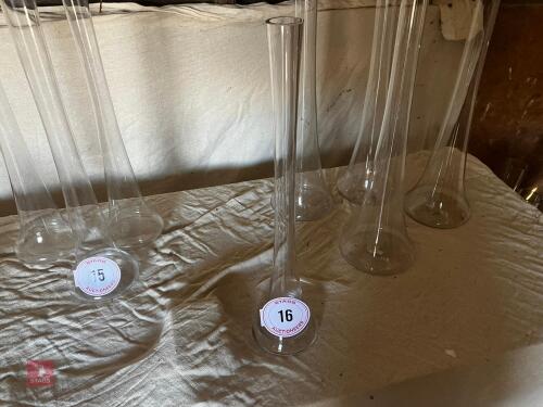 SINGLE DECORATIVE FLOWER VASE (16)