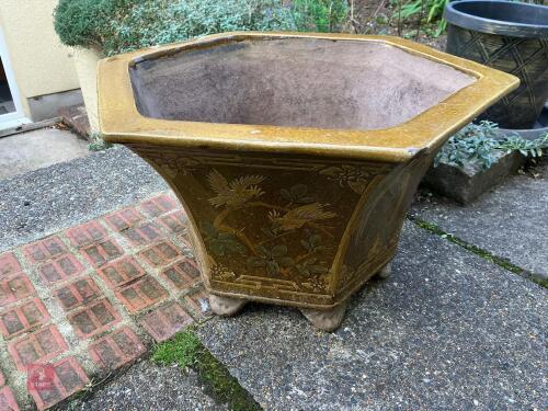 SELECTION OF GARDEN PLANTERS