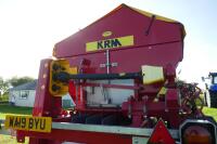 2020 FERTILISER AND LIME SPREADER - 6