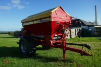 2020 FERTILISER AND LIME SPREADER - 33