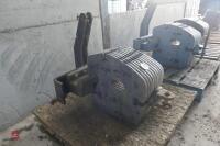 NEW HOLLAND TRACTOR FRONT WEIGHTS - 4