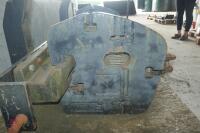 NEW HOLLAND TRACTOR FRONT WEIGHTS - 8