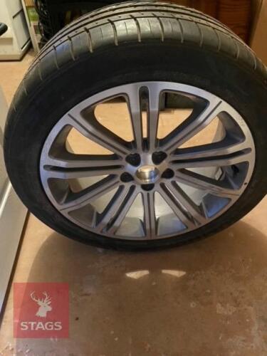RCZ RIM AND TYRE 235/452 R18