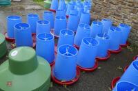 10 MINOLA FEEDERS WITH RAIN HATS - 4