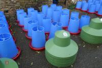 10 MINOLA FEEDERS WITH RAIN HATS - 7