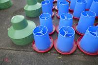10 MINOLA FEEDERS WITH RAIN HATS - 4