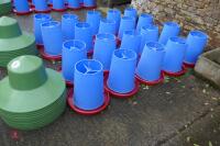 10 MINOLA FEEDERS WITH RAIN HATS - 4