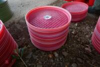 20 PLASTIC CHICKEN TRAYS - 4