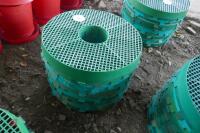22 WATER DRINKER AND FEEDER DISCO'S - 5