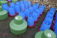10 MINOLA FEEDERS WITH RAIN HATS - 5