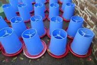 10 MINOLA FEEDERS WITH RAIN HATS - 2