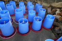 10 MINOLA FEEDERS WITH RAIN HATS - 5