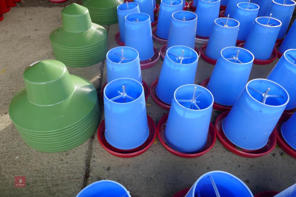 10 MINOLA FEEDERS WITH RAIN HATS