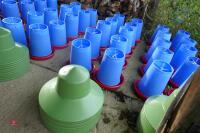 10 MINOLA FEEDERS WITH RAIN HATS - 6